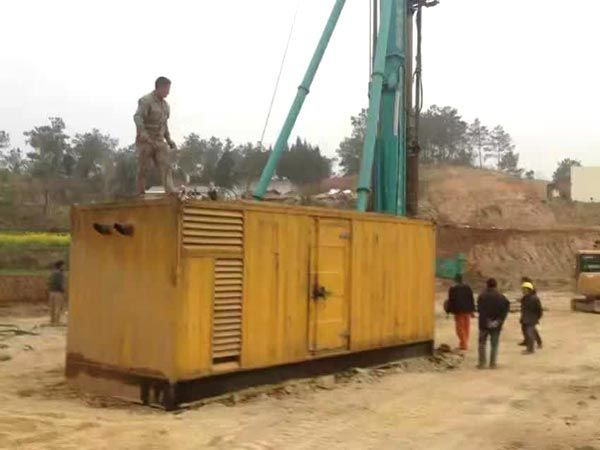 宾县如何判断水冷式机油散热器密封件是否需要更换？